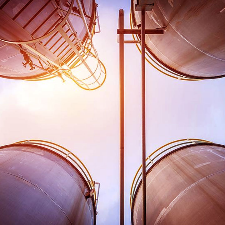 화학 산업 및 반응성 가스 시설